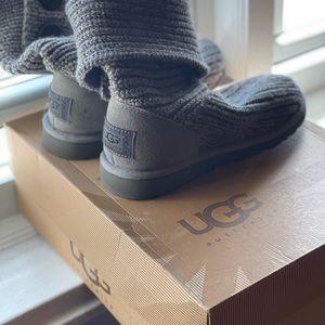 Gray Knitted UGG